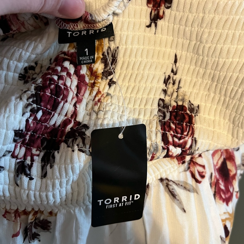Torrid Cream and Red Floral Dress - Picture 12 of 14